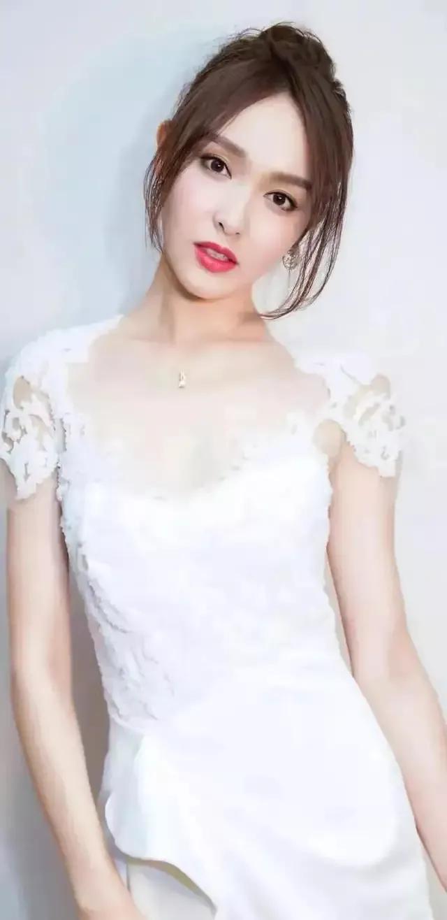 人间绝色唐嫣,女星唐嫣美丽迷人写真