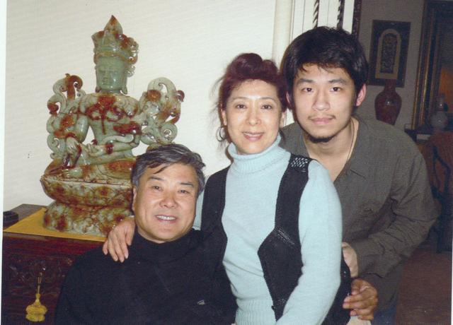 关牧村和王星军是夫妻吗,关牧村的原配王星军现在干嘛呢