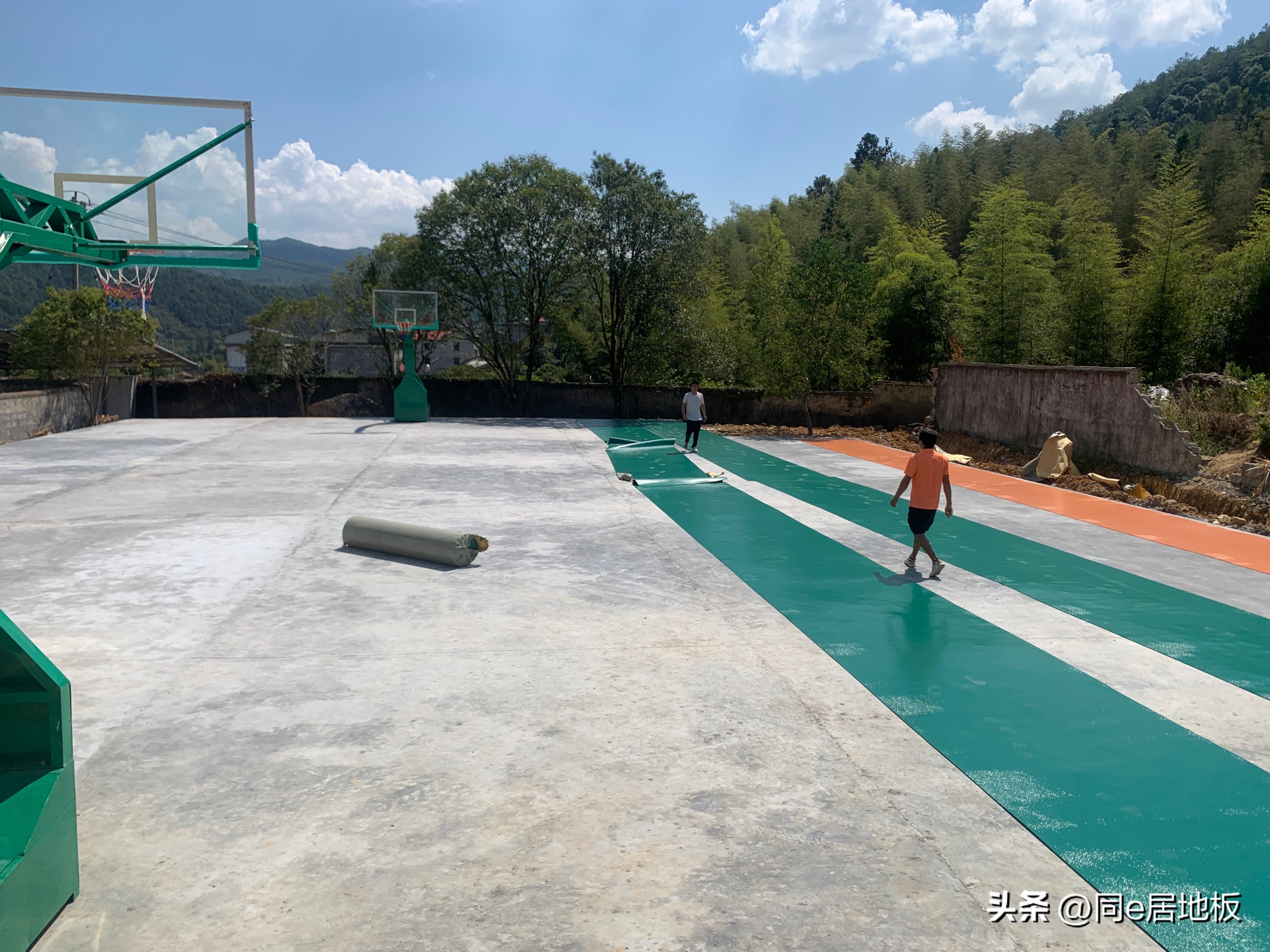 三明塑胶篮球场建设,福建室内篮球场木地板安装