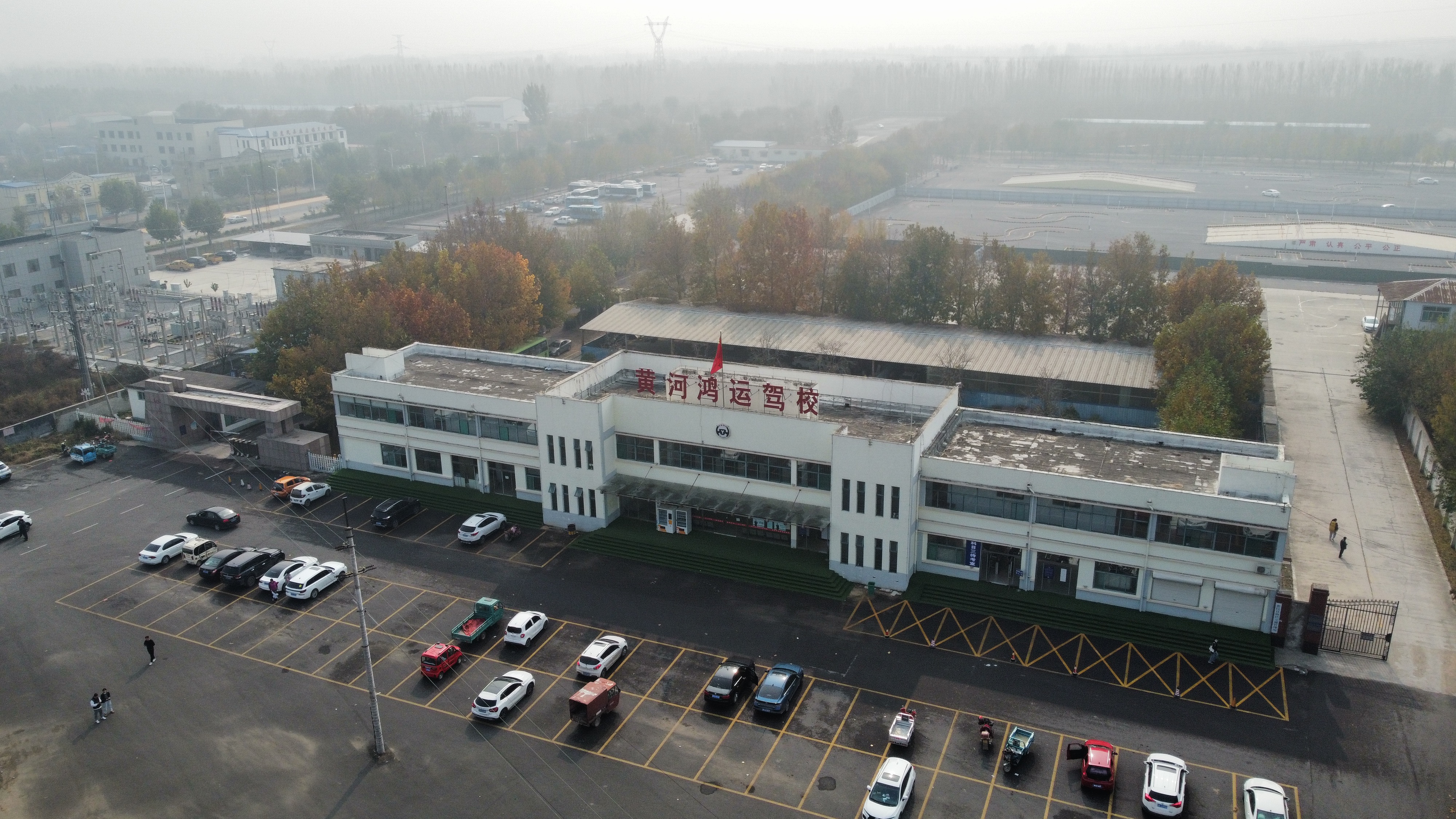 人勤春来早奋进正当时配图,人勤春来早奋进正当时出处