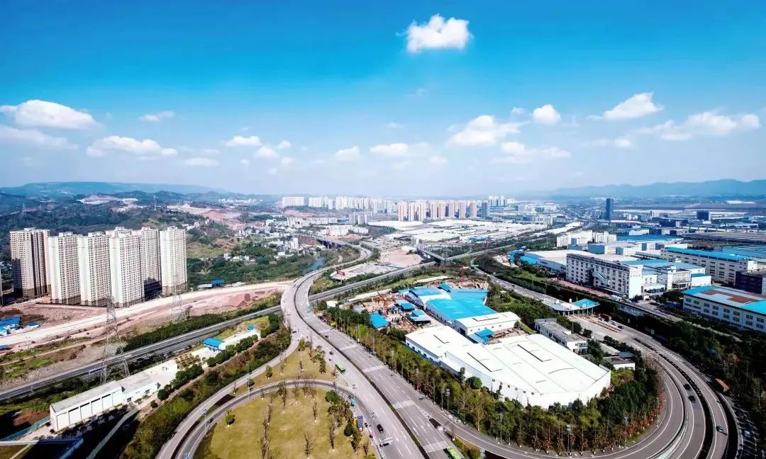 重庆话嗲里嗲气怎么说,重庆话怪里怪气的