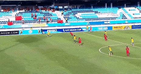 宁可站着死也不躺着活,杨晨04年亚洲杯