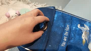 既轻便又实用的小学生书包,学生单肩书包推荐简单