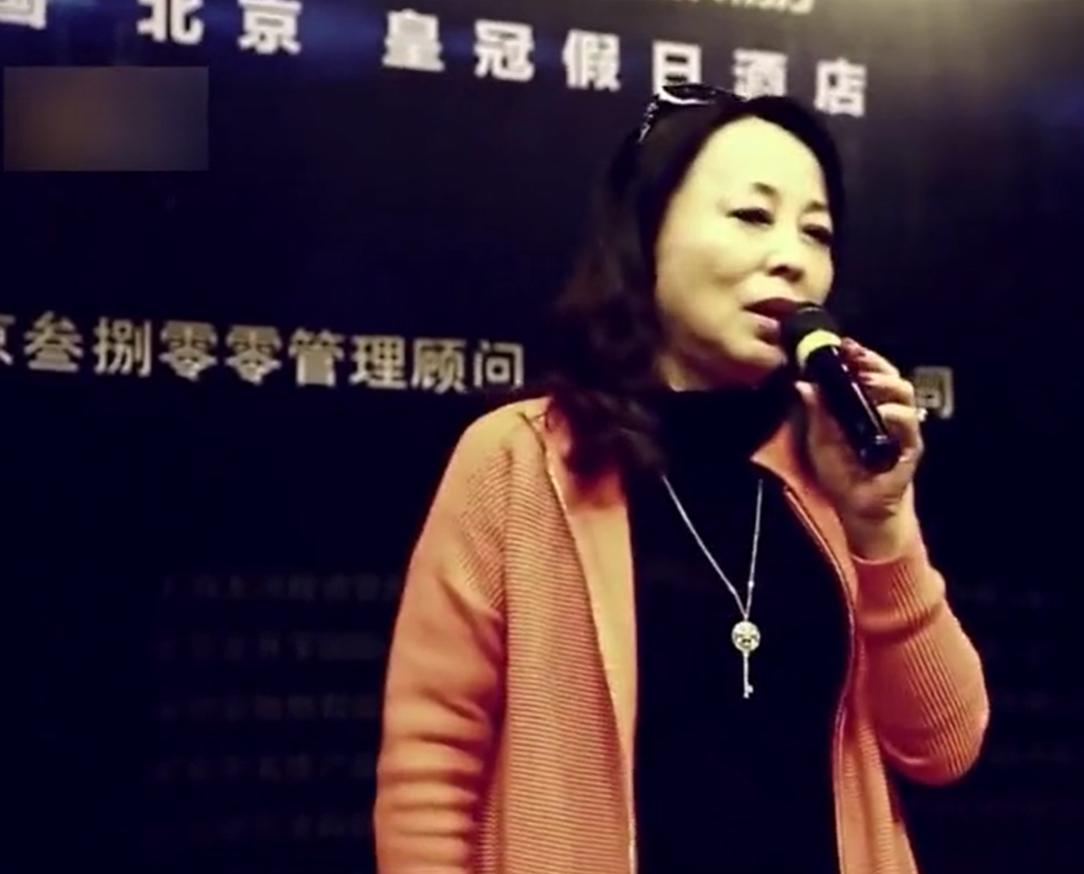 20岁小伙爱上39多岁女老板后续,19小伙子爱上大18岁女老板