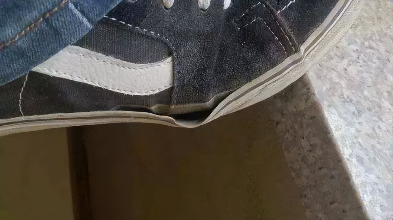 鞋子开胶用什么方法最快解决,鞋子开胶怎么修补最好