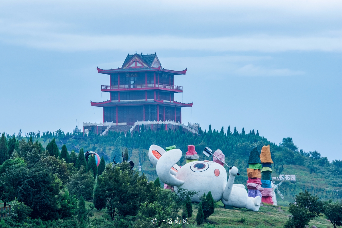 郑州伏羲山悬崖酒店,有创意的悬崖酒店