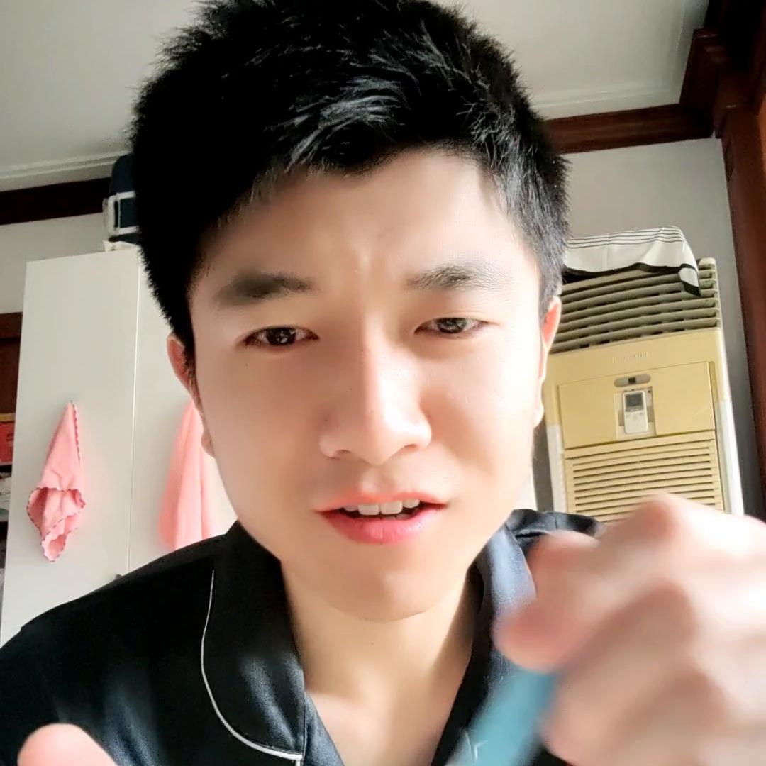 宝宝几个月才能开始吃米粉,宝宝要一直吃米粉到几个月