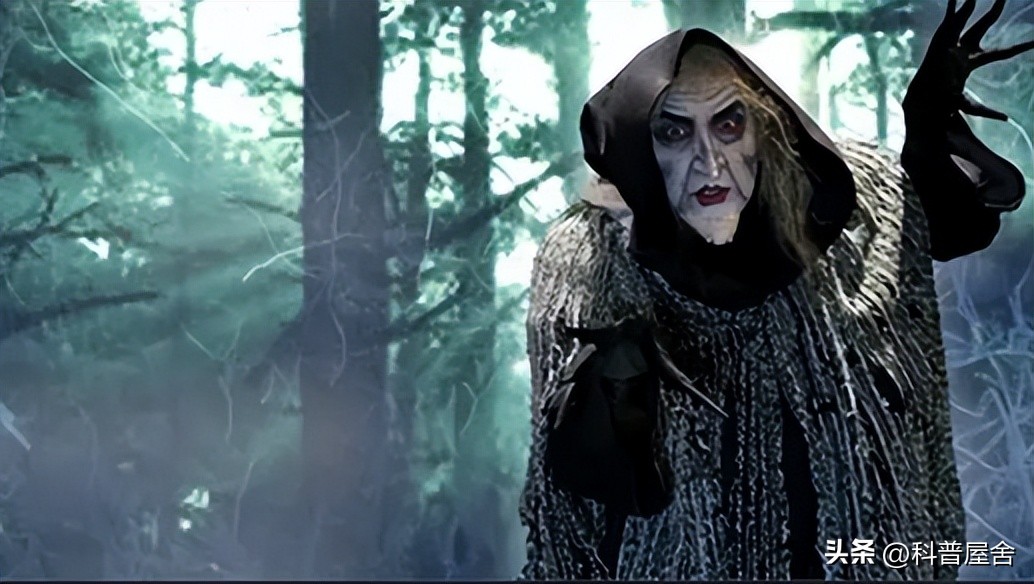 诡异“千年古籍”为何两次被列为*书禁**？看看持有者的下场就知道了