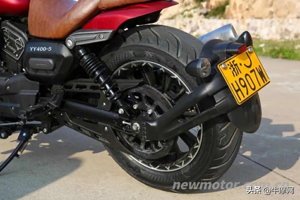 庄威400这款车怎么样,庄威400普通版与豪华版的区别