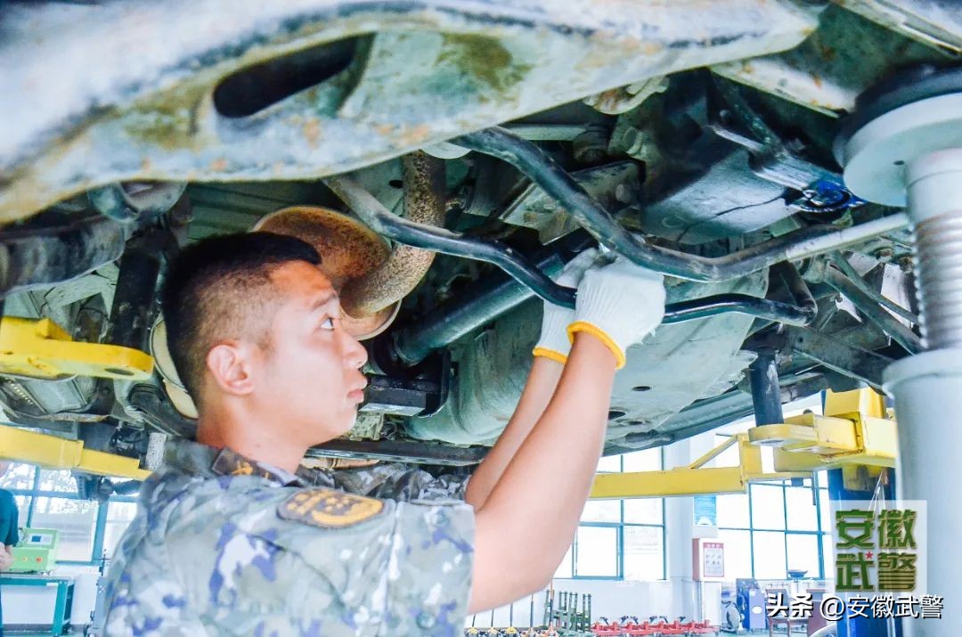 看懂钢铁是怎样炼成,钢铁军医