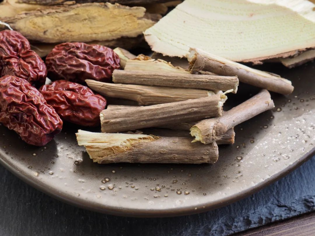 药物性肝病首选保肝药有哪些,中医药如何防治慢性肝病