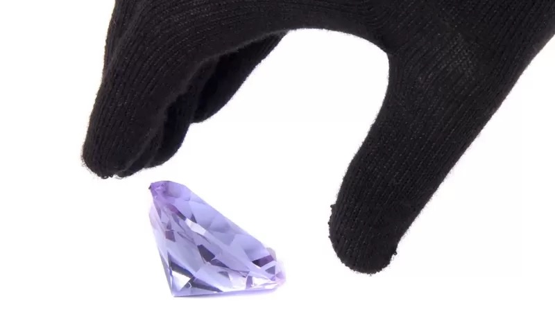 沙特王室蓝钻泰国有没有归还,沙特蓝钻事件后续