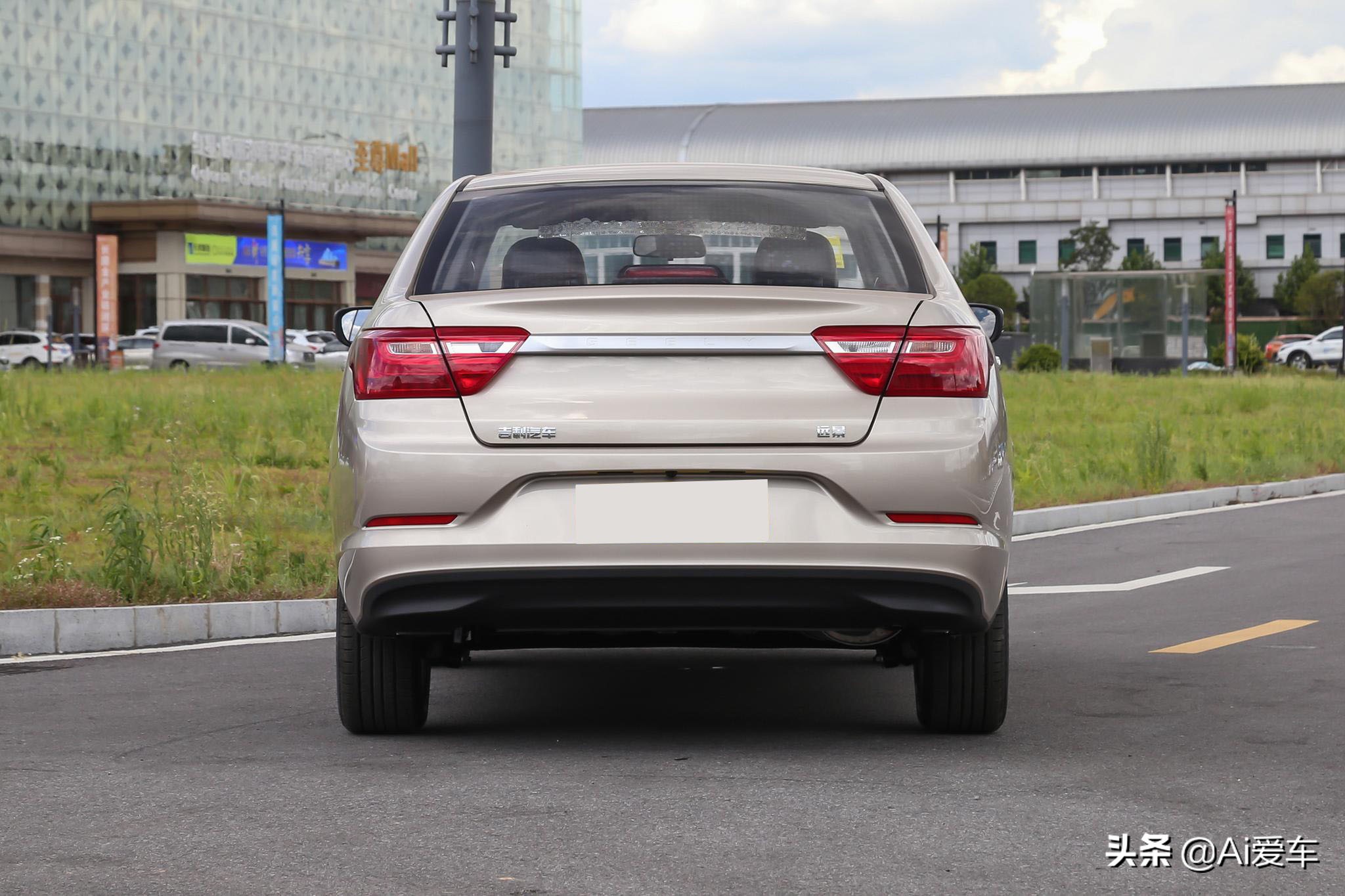 吉利黑标全新远景自动挡轿车测评,老百姓买得起的好车吉利全新远景