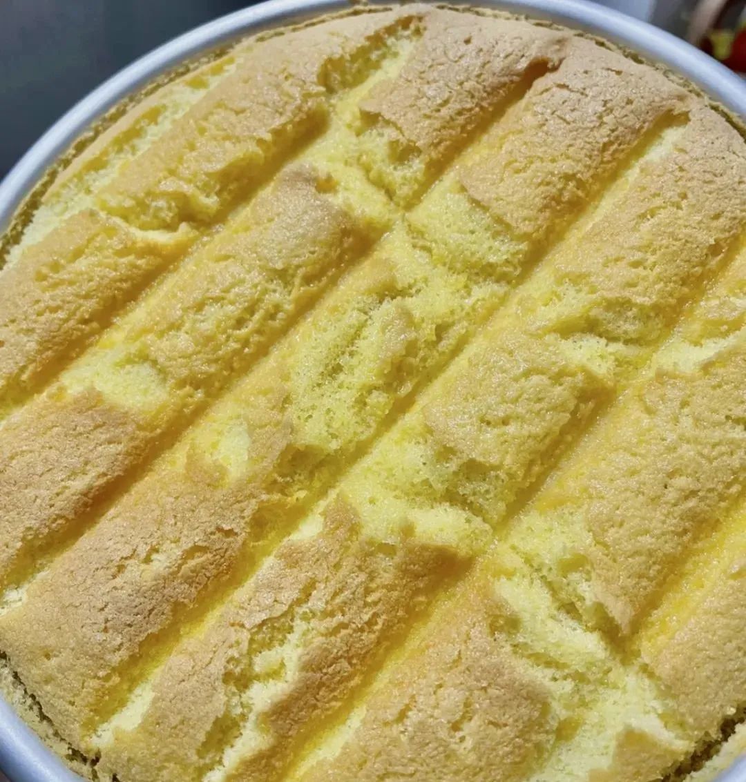 蛋糕卷怎么老是掉皮而且还开裂,不掉皮不开裂蛋糕卷做法