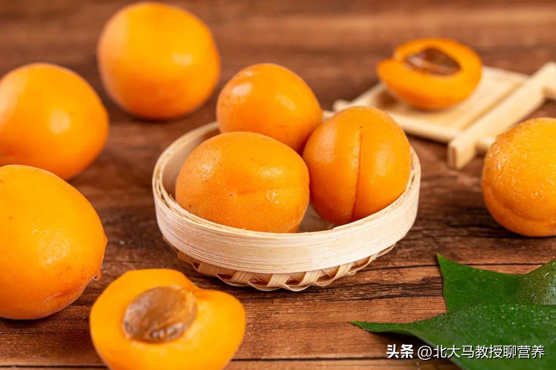 吃杏为啥那么伤人,杏吃多了会伤人吗