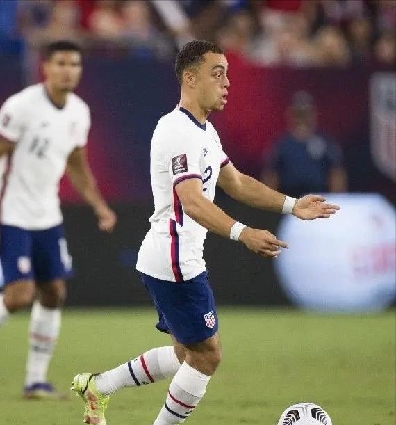 山姆大叔评nba历史地位,美国足球历史十大最佳阵容