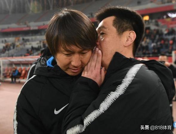 区楚良李铁李霄鹏,李霄鹏与李铁交接国足