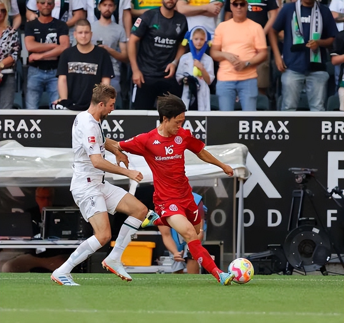 最新韩国足球比赛消息预测,韩国足球时隔12年再进16强