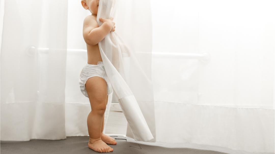 孩子老是摩擦怎么回事,小孩经常夹胳膊摩擦