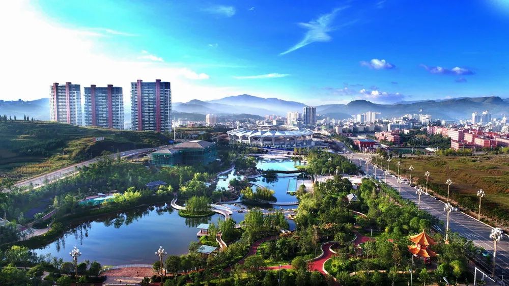 曲靖市各区县为什么发展如此均衡,曲靖市旅游资源有哪些优势