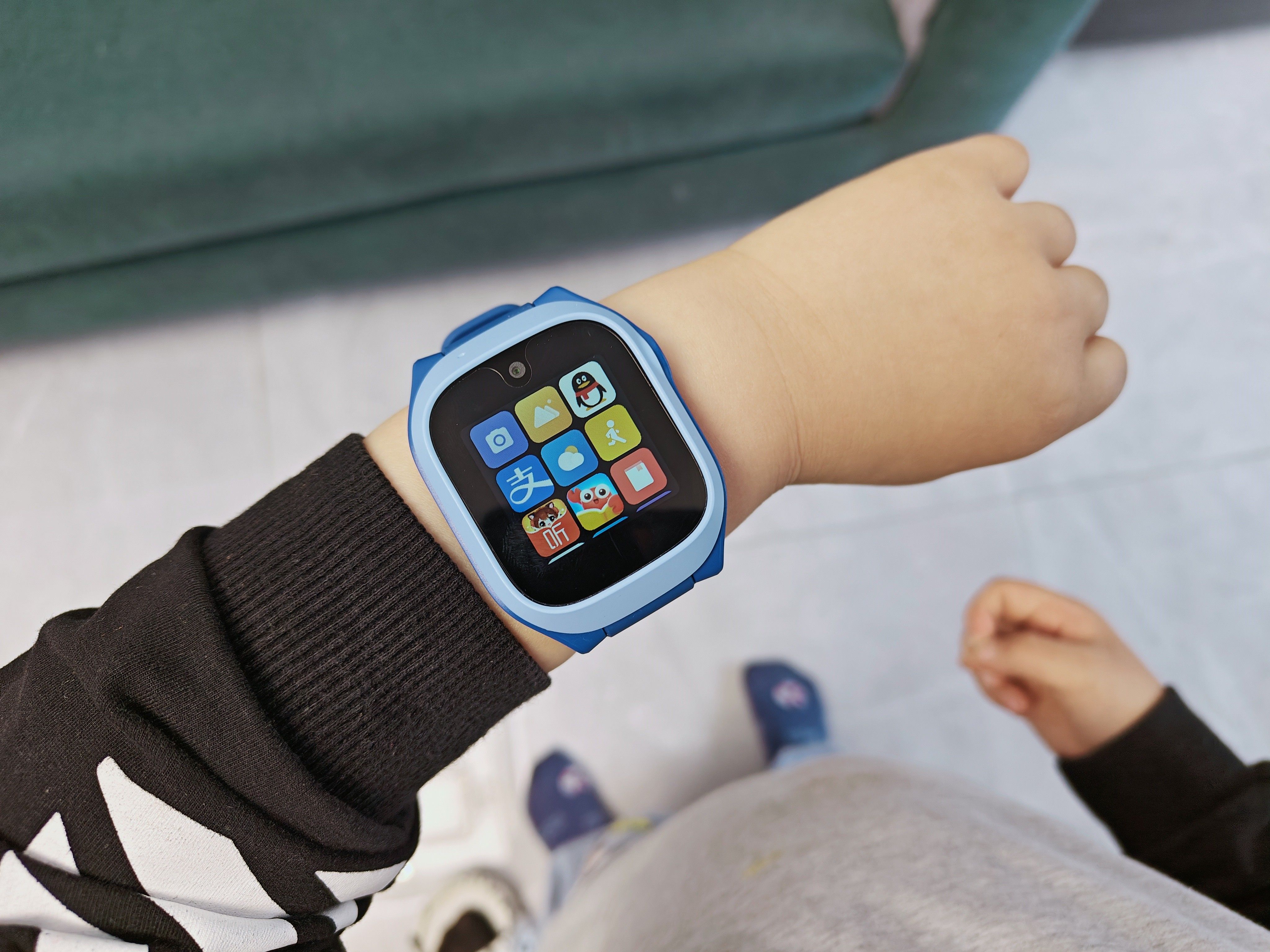 华为儿童手表3pro和米兔c7a对比,米兔儿童手表c7a如何使用