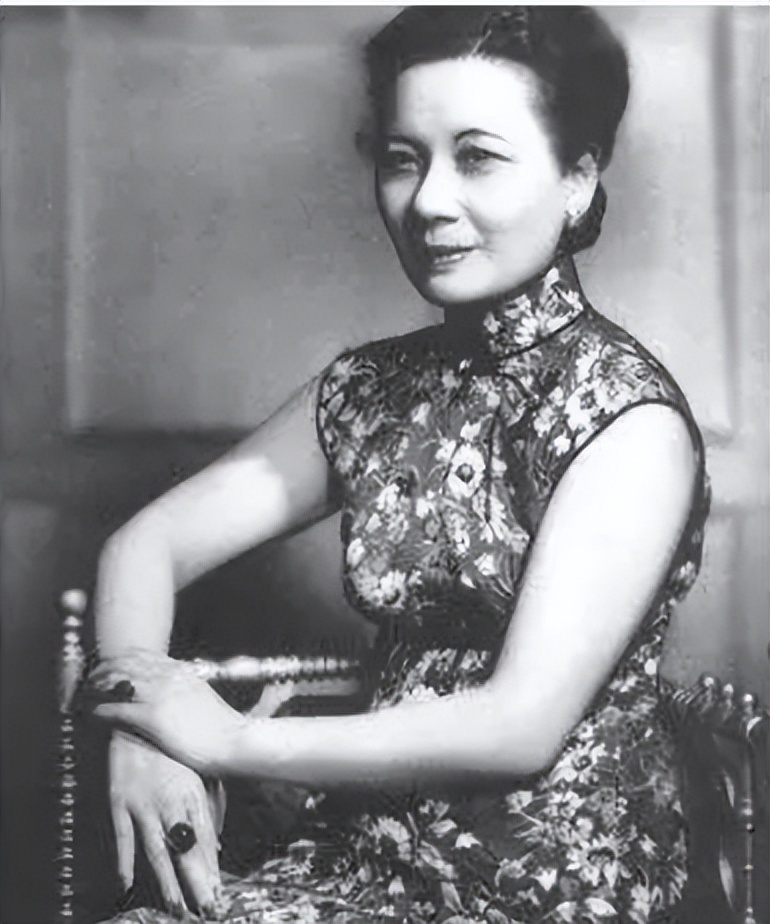 蒋经国的4个子女现状,蒋经国及后代近况