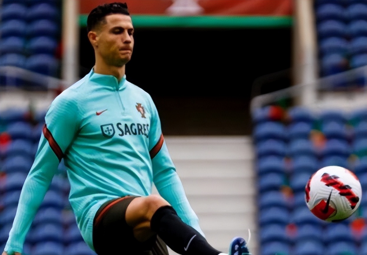 梅罗对决c罗对梅西说了什么,c罗vs梅西2019的世界足球比赛视频