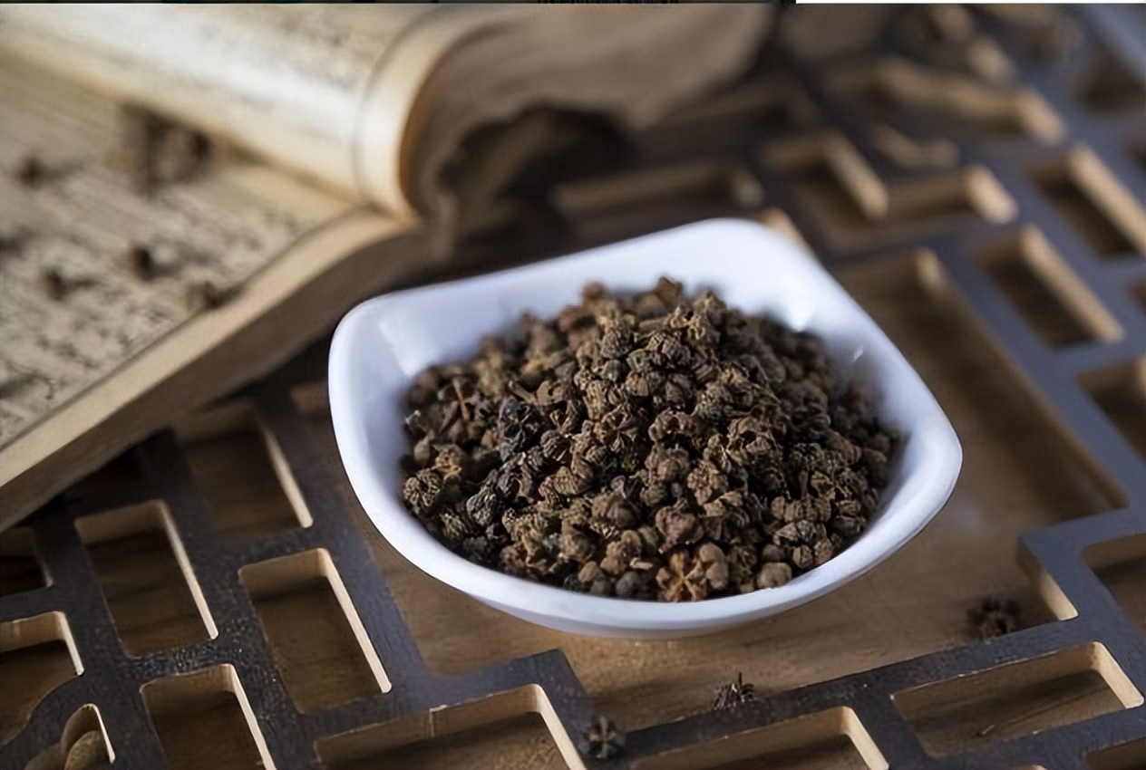 逍遥丸巧搭配治疗5种病,逍遥丸搭配什么药可疏肝调理脾胃