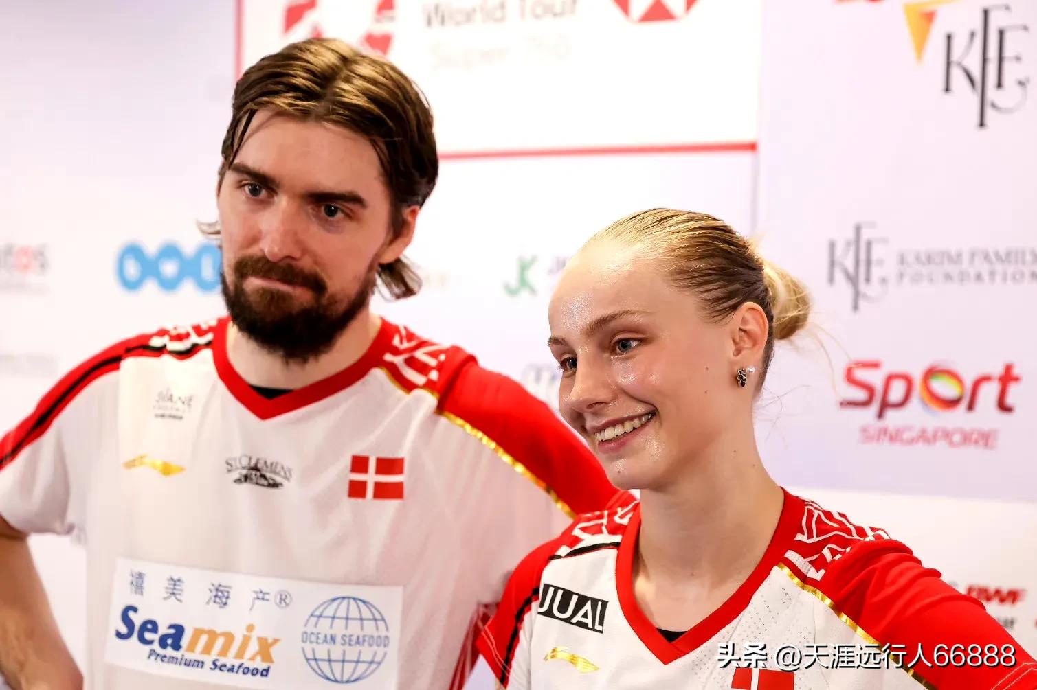 新加坡公开赛中国队对日本,国羽女队5:0横扫新加坡队