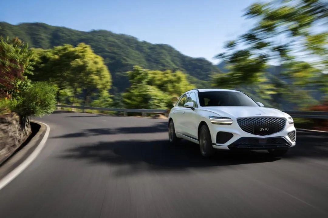 捷尼赛思gv70驾驶体验,捷尼赛思gv70实车