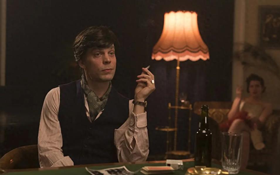 经历了严重创伤的人，如何通过心理治疗和人际关系，进行自我救赎