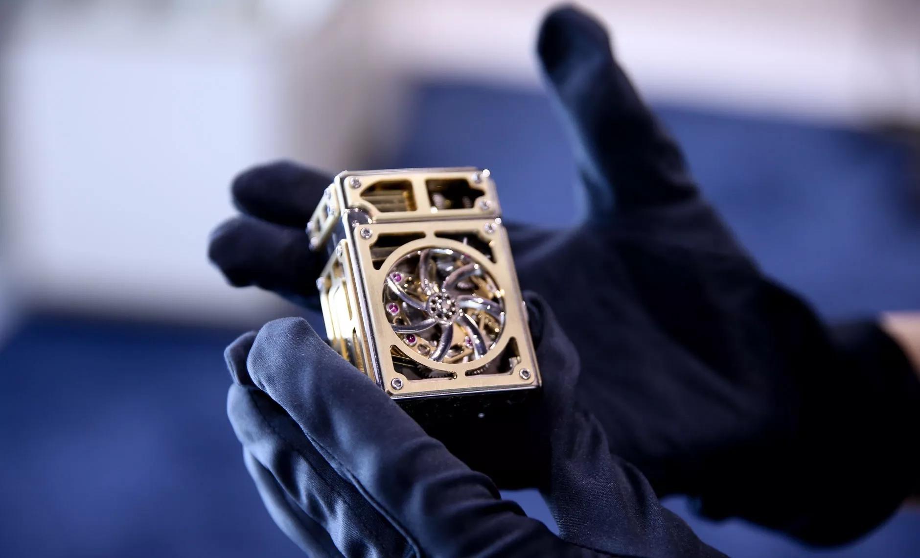 都彭限量版白骑士红宝石打火机 (都彭打火机经典款)