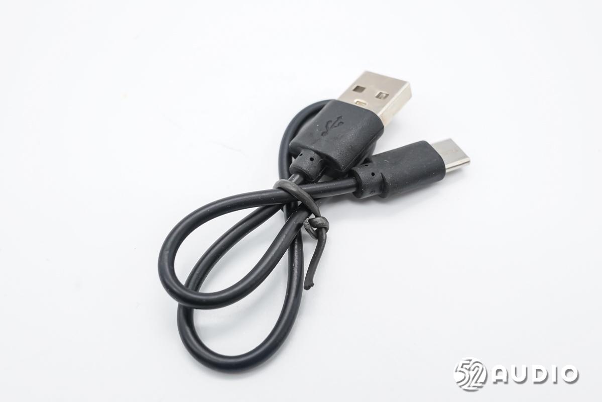 beatssolo钃濈墮鑰虫満鎷嗚В,beatssolopill鑰虫満