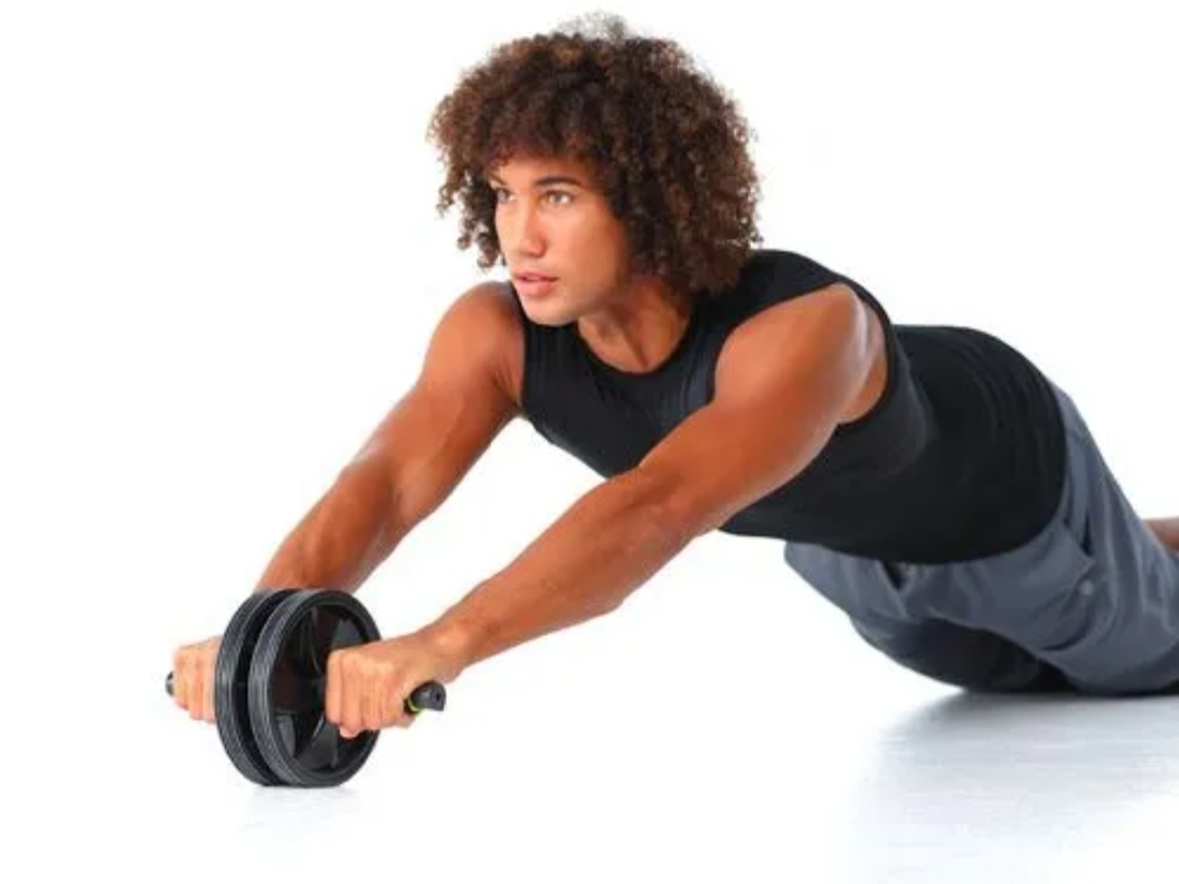 哑铃腰腹力量训练,腰腹力量怎么训练