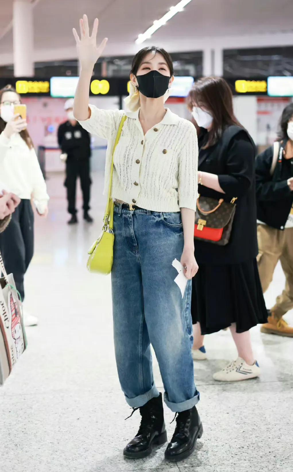 李一桐重庆之行组图,李一桐巴黎之行