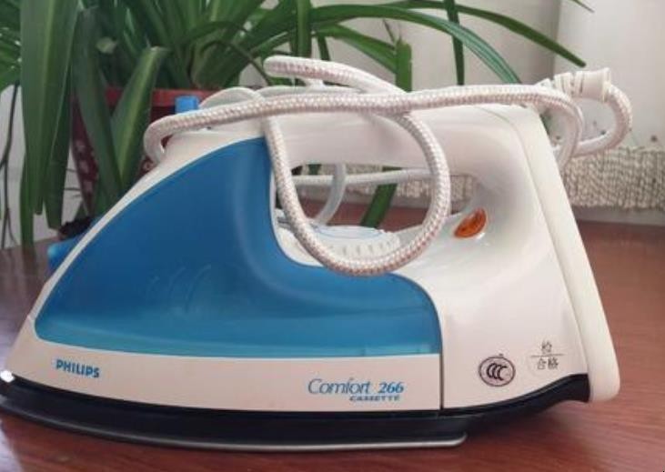 无蒸汽挂烫机快速熨平衣服,挂烫机熨衣服的原理是什么