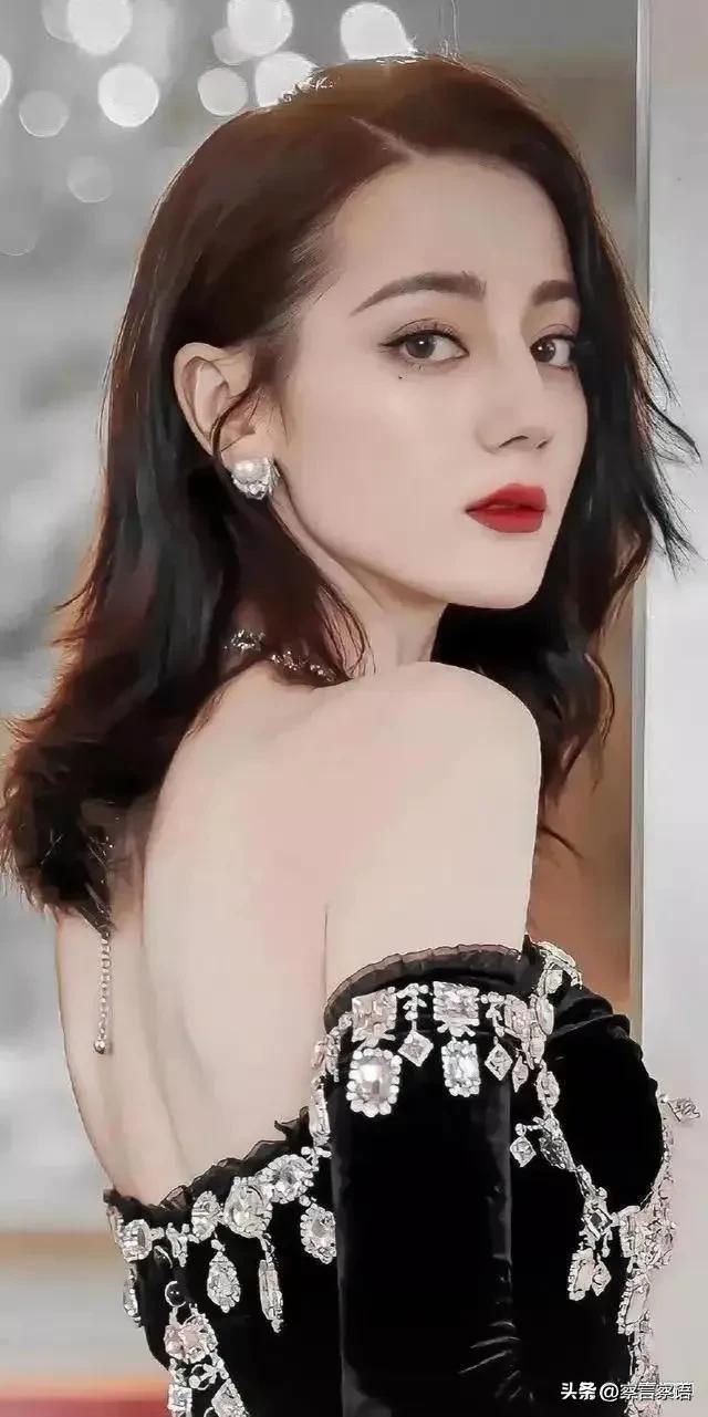 8位鲜少露面的明星妈妈，尤其是最后一位，完全想不到！