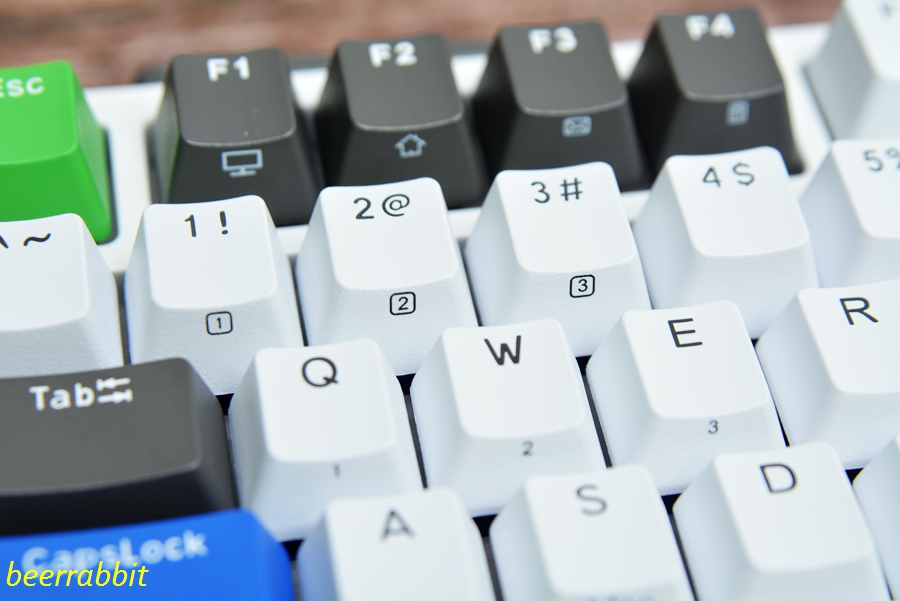 强上加强珂芝K75三模机械键盘与TTC钢铁轴的联合