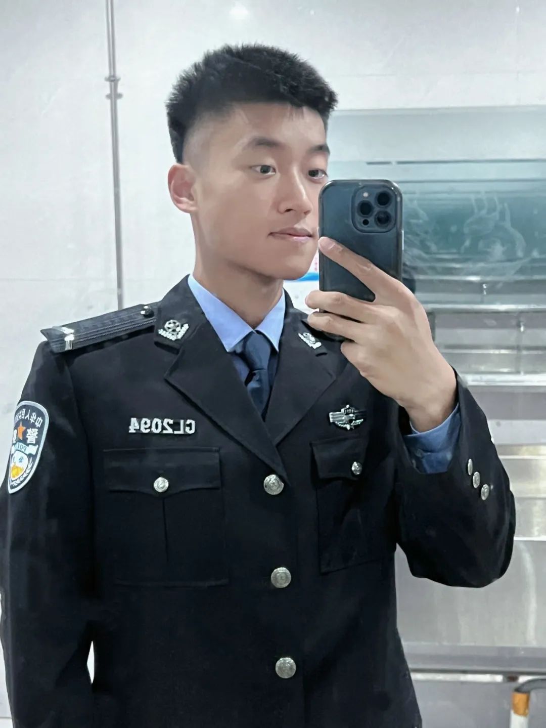 开学在即，快来和铁小警一起拆封“开学大礼包”！