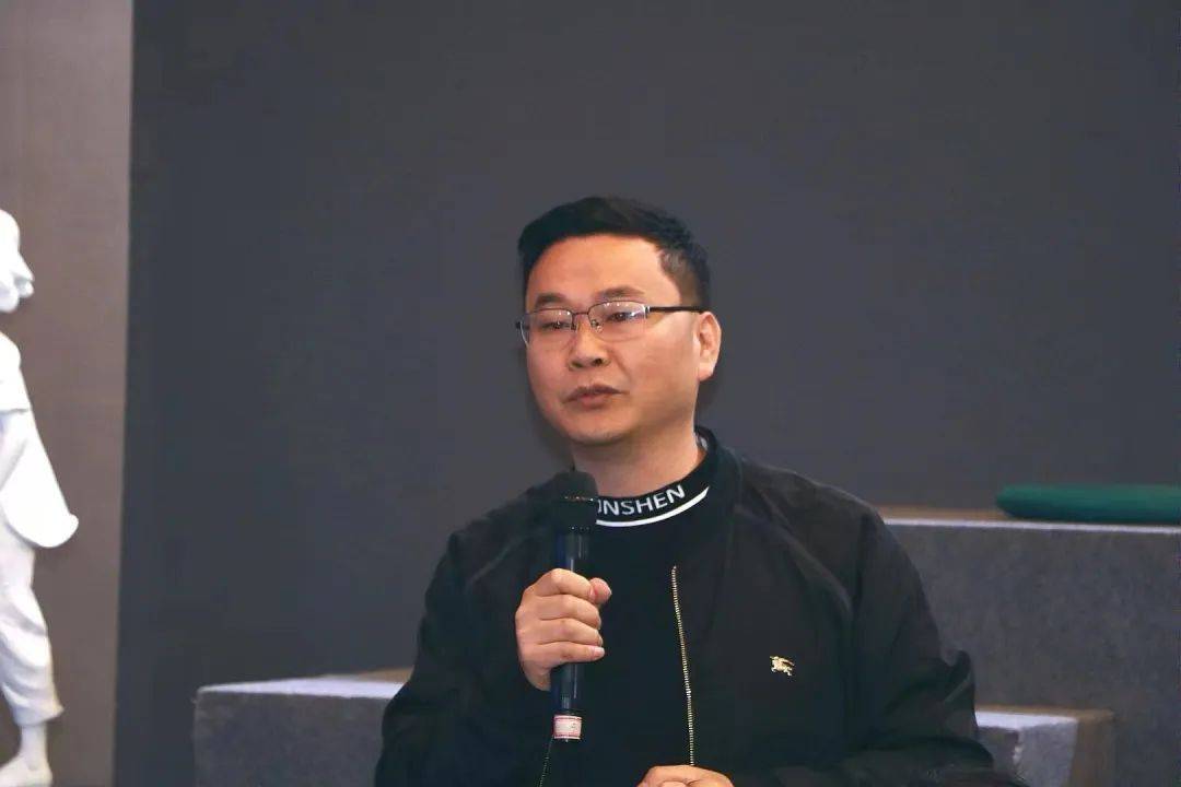 水头岩板和佛山岩板哪个好,石材岩板加工工艺探讨交流