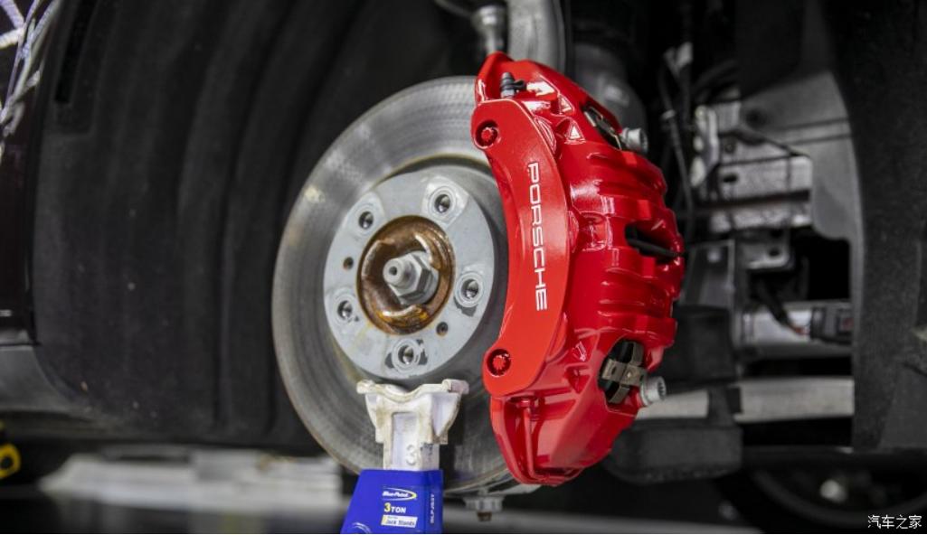 青岛保时捷panamera,保时捷panamera原车19寸轮毂