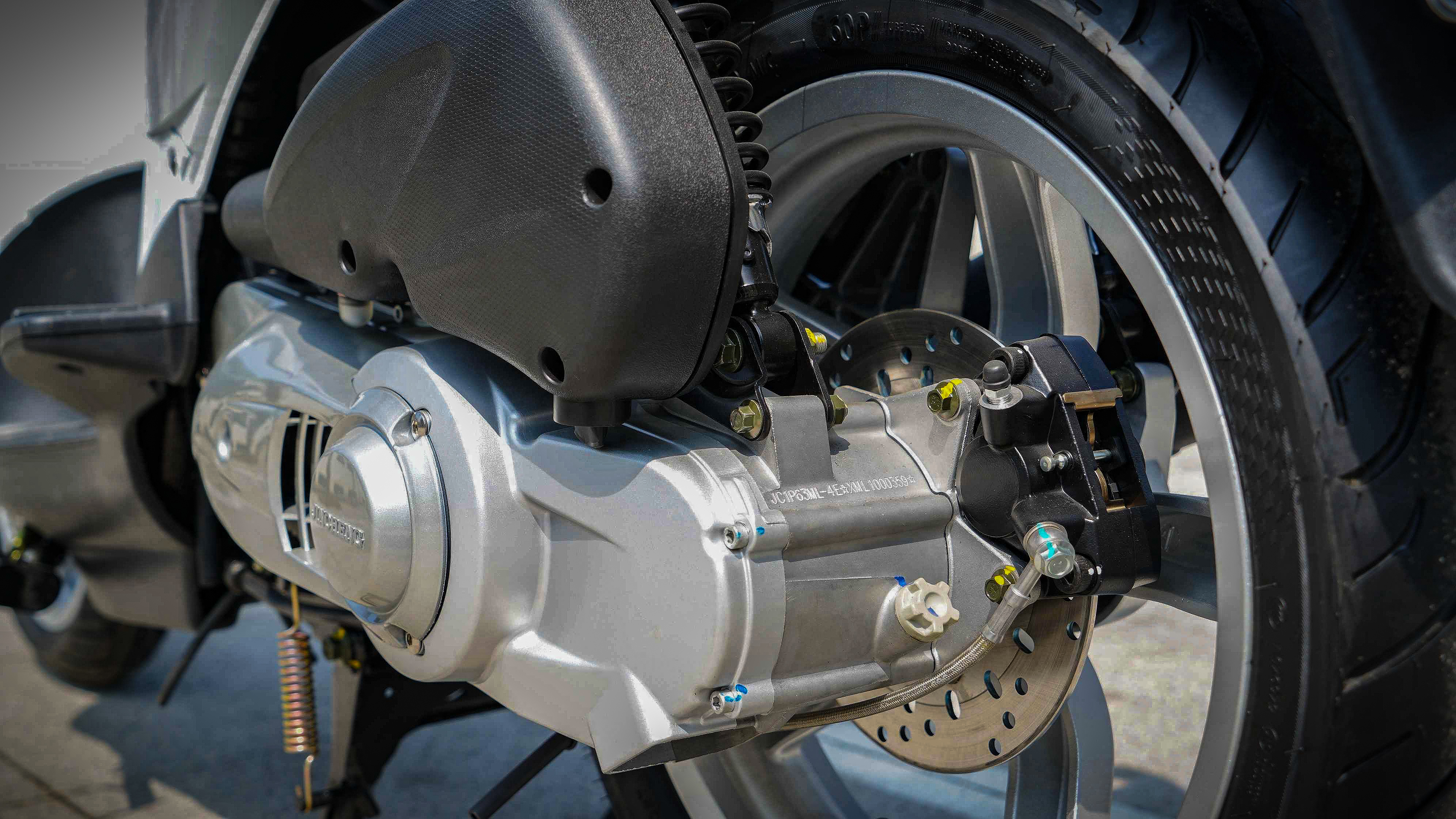 阿普利亚踏板测评,春风阿普利亚踏板入门