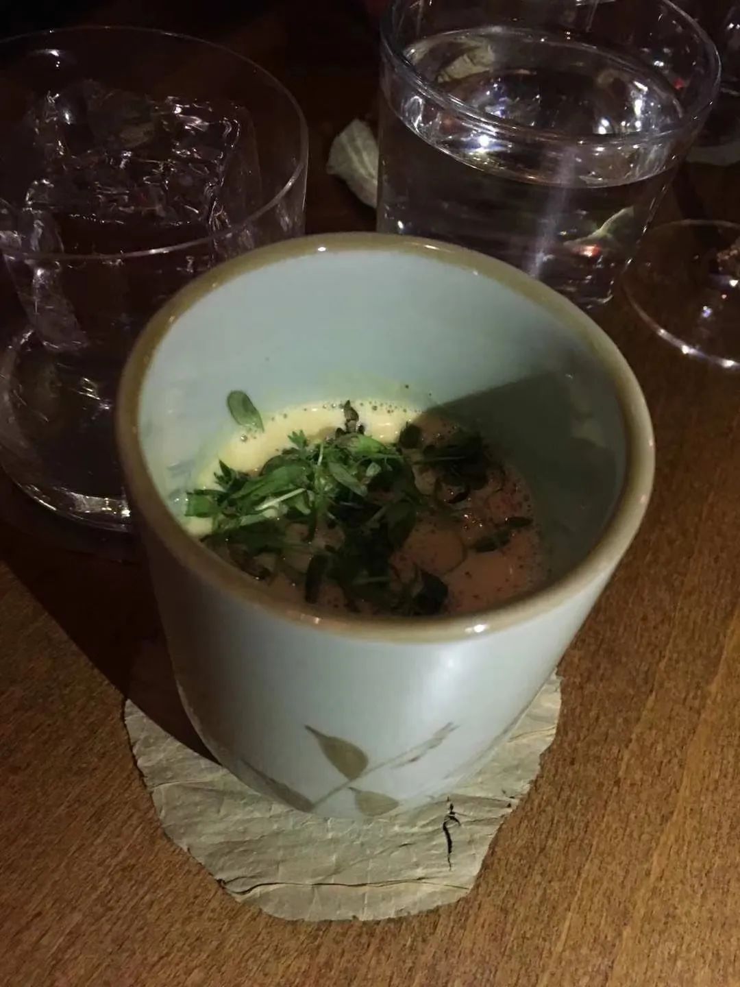 _,¦3」∠_想空腹在杭州酒吧正经喝醉，可真难！