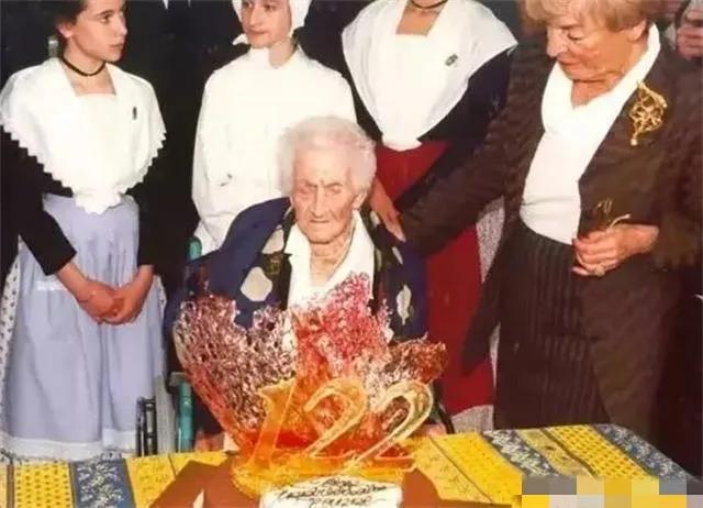 长寿奶奶传授养生秘诀,100岁“长寿奶奶”的养生秘诀