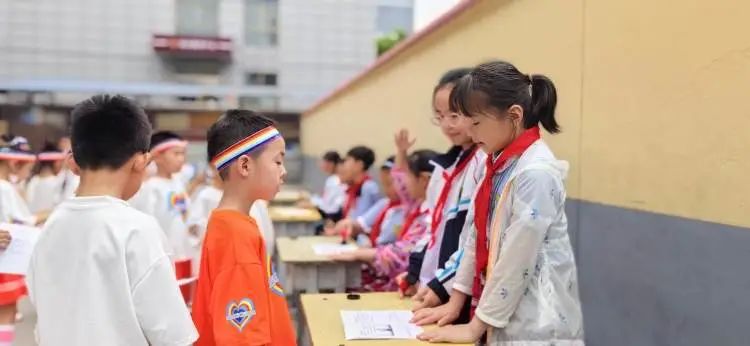 你好红领巾幼儿完整版,你好红领巾二年级