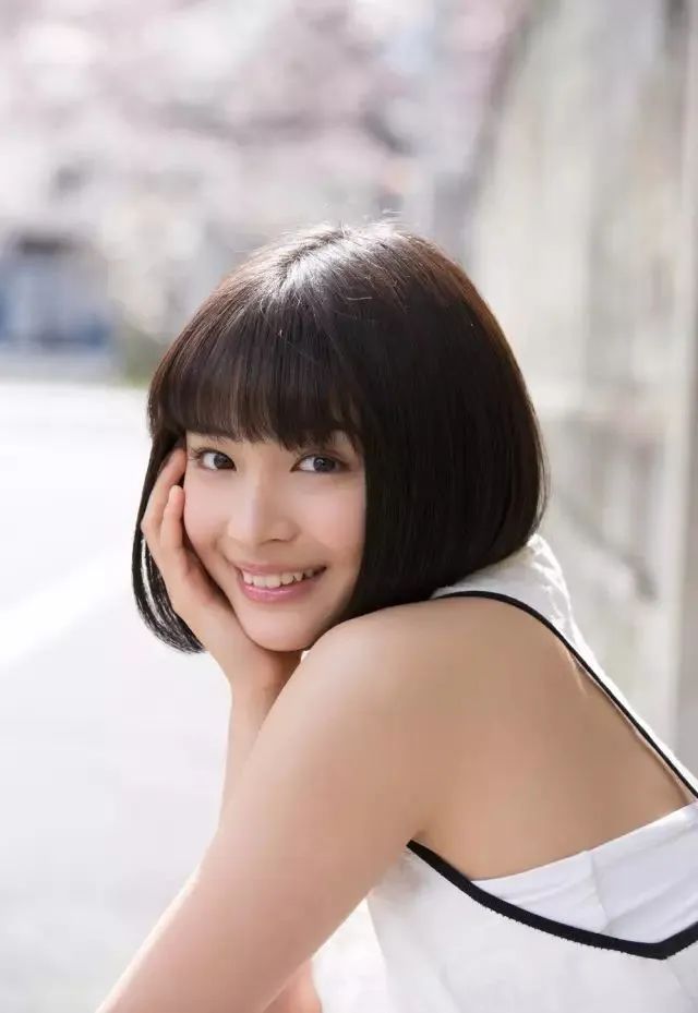 日本最美女星Top3-广濑铃，人间*物尤**，人美身材好，美女图写真集