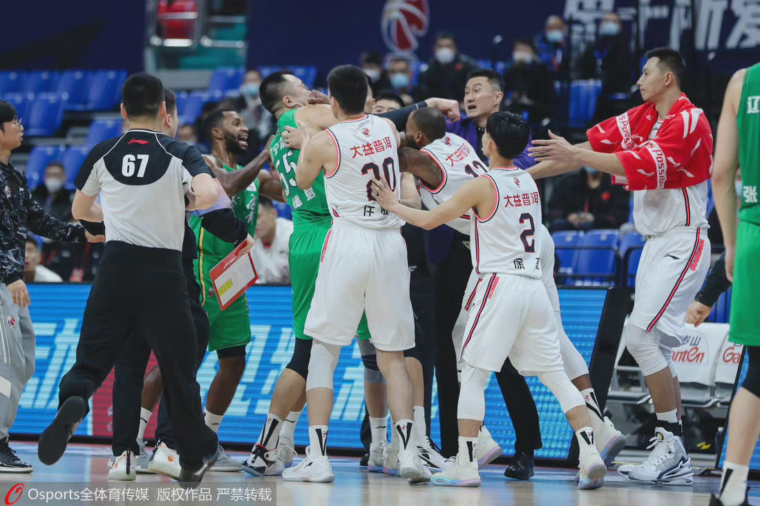 辽宁球迷骂威姆斯视频,辽宁球迷骂威姆斯会不会被抓