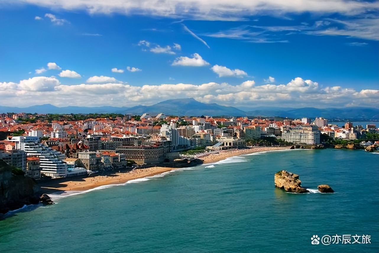 必去的法国旅游胜地,法国十大旅游景点视频