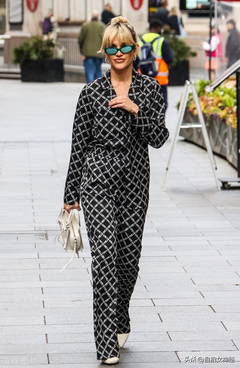 阿什利罗伯茨连体裤 (阿什利罗伯茨roberts)