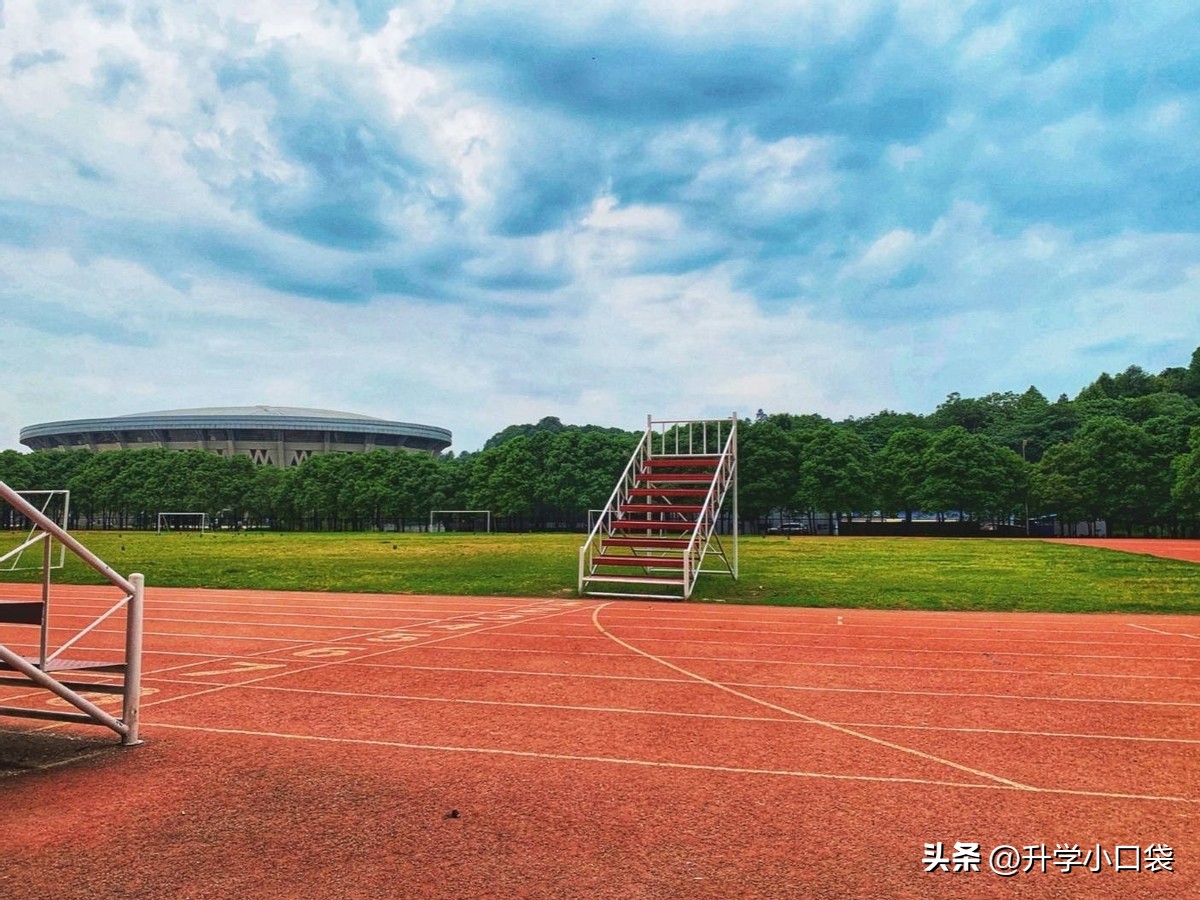 湖南民*本科办**院校排名，长沙医学院位居第一，高考录取分数414分